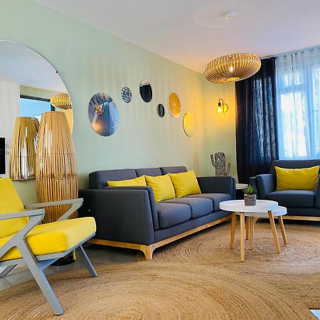 Sweet Beach Apt-Pool, Terrace, Ground Floor, Few Steps From Beach! Flic en Flac Bagian luar foto