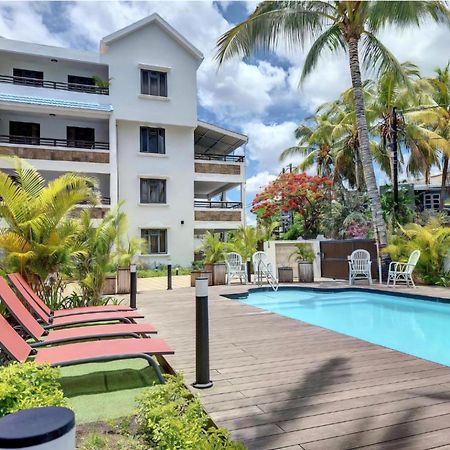 Sweet Beach Apt-Pool, Terrace, Ground Floor, Few Steps From Beach! Flic en Flac Bagian luar foto