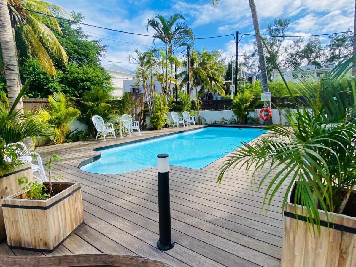 Sweet Beach Apt-Pool, Terrace, Ground Floor, Few Steps From Beach! Flic en Flac Bagian luar foto
