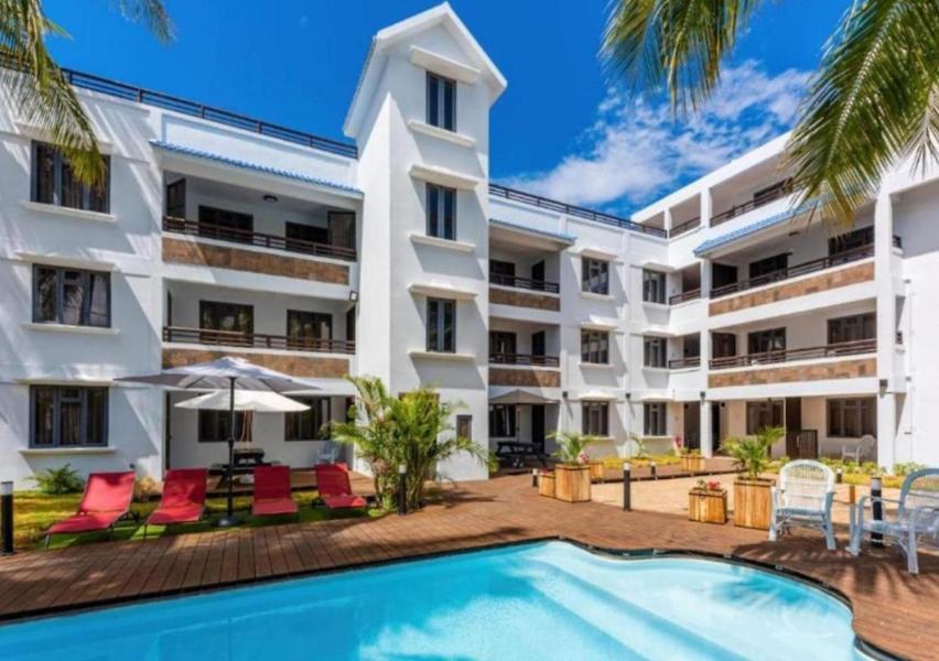 Sweet Beach Apt-Pool, Terrace, Ground Floor, Few Steps From Beach! Flic en Flac Bagian luar foto
