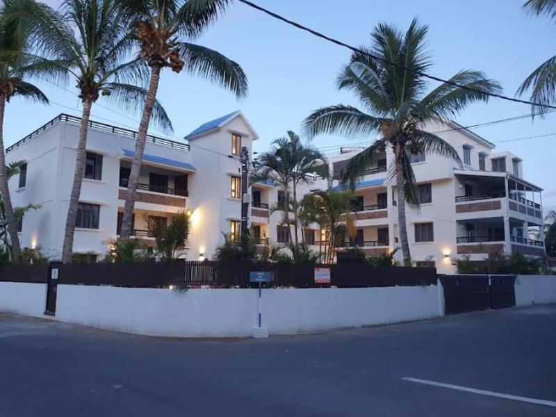 Sweet Beach Apt-Pool, Terrace, Ground Floor, Few Steps From Beach! Flic en Flac Bagian luar foto